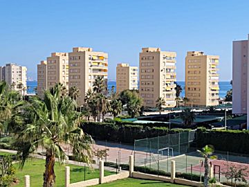Foto 1 Venta de piso con terraza en Urbanova-Agua Amarga (Alicante)